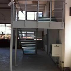 Scala in ferro per interni moderna con gradini a sbalzo Diemme Group