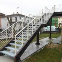 Scala in ferro per esterni verniciata