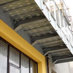 Scala in ferro e legno su misura