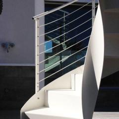 Scala esterna in ferro per accesso al terrazzo
